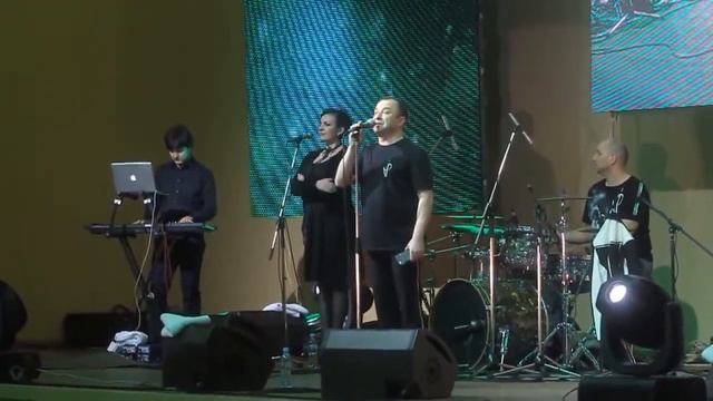 Кумир женщин Виктор Павлик: концерт к 8 марта смотреть онлайн