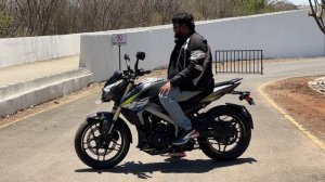 Bajaj Pulsar NS 400Z | The Best for The Price | Detailed First Ride Review | Motoroids