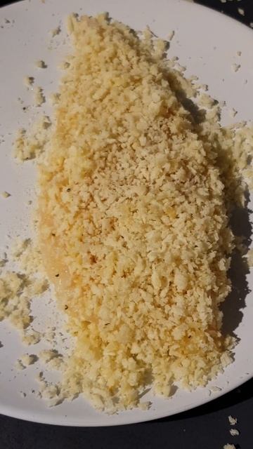 BREADED FRIED FISH #SHORTS смотреть онлайн