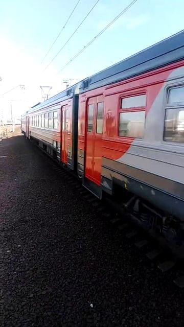 Реактивная электричка разгоняется смотреть онлайн