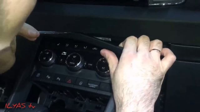 SKODA KAROQ,SKODA KADIAQ Как  разобрать центральную консоль? как разобрать центральную тоннель?