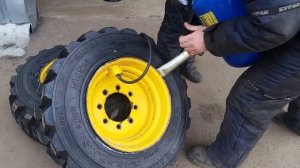 Надевание шины для квадроцикла взрывом