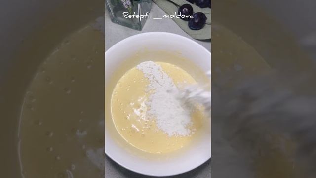 Сливовый пирог перевертыш .