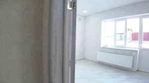 Краснодарский край, станица Северская, новый дом с хорошим ремонтом, на берегу реки.