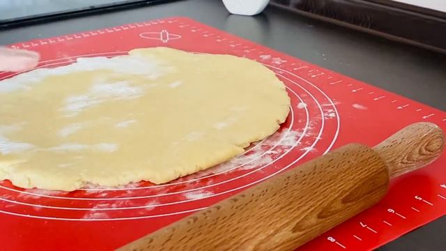 БЕРУ СМЕТАНУ! СЪЕДАЕТСЯ ДЕСЯТКАМИ ! ВКУСНОЕ ПЕЧЕНЬЕ К ЧАЮ!
