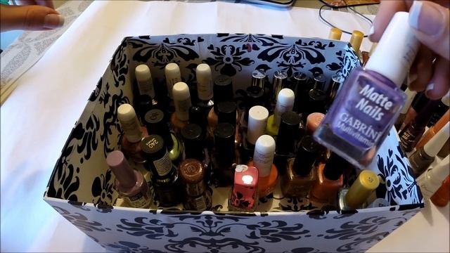 Моята колекция лакове за нокти смотреть онлайн