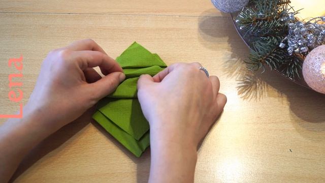 𝗞𝗿𝗲𝗮𝘁𝗶v𝗲 𝗧𝗶𝗽𝗽𝘀 v𝗼𝗻 𝗟𝗲𝗻𝗮 🎄 Servietten falten Weihnachten Tischdeko 🎄 Christmas Tree Napkin Folding смотреть онлайн