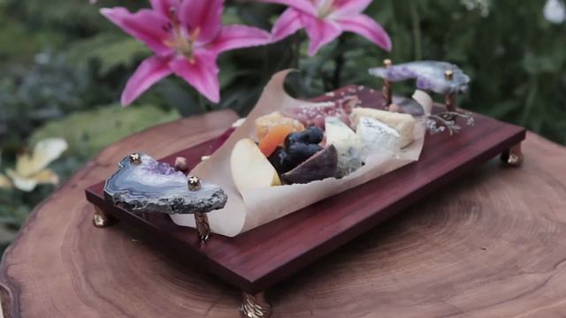 Авторская сервировочная доска  JACK-FRUIT AMETHYST