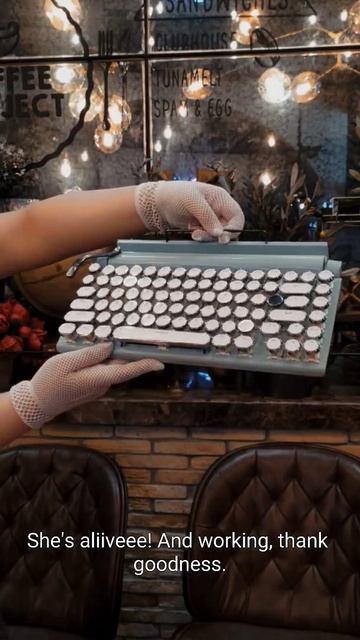 Modding TW1867 Typewriter Keyboard: Replacing Outemu to Gateron Pro switches + Paint job! смотреть онлайн