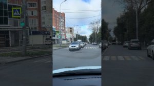 Как безопасно повернуть на лево???