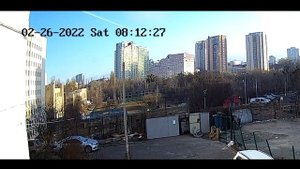 Попадание зенитной ракеты по дому в Киеве, февраль 2022