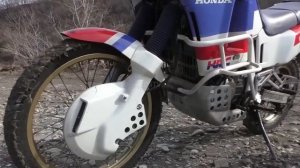 2025 NEW HONDA AFRICA TWIN RETRO UNVEILED - Advanced Performance.