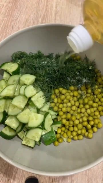 Салат с огурцом 🥒 смотреть онлайн