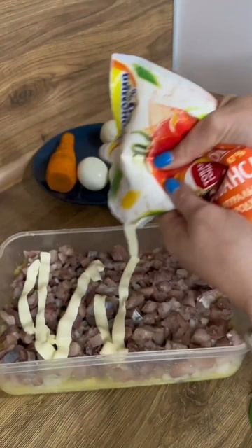 Проверка лайфхака по чистке селедки и рецепт селедки под шубой🐟#рецепт #лайфхак #селедкаподшубой