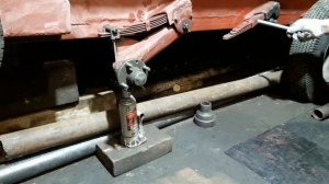 НЕЗАВИСИМАЯ  РЕССОРНАЯ  ПОДВЕСКА  ГУСЕНИЧНОГО   ВЕЗДЕХОДА  ..