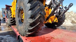 Продали второй трактор Кировец К-701. Грузим на трал