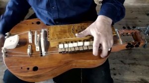 Колёсная Лира (Hurdy Gurdy) от "Таёжной Музыкальной Артели" (ТМА)