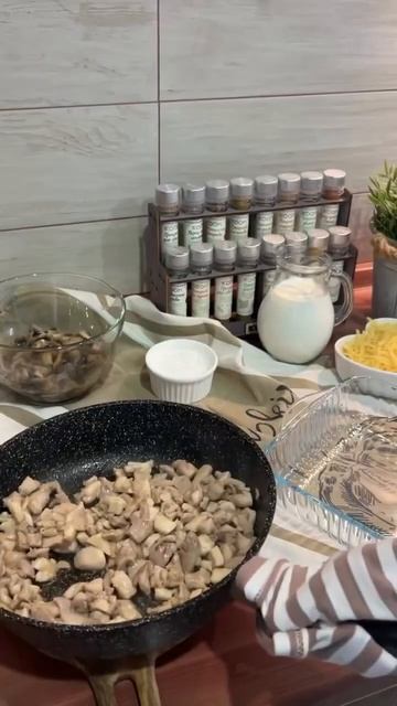 Вкусный жульен на ужин 😏 #рек #food #быстрыйрецепт #идеиужина #recipe #cooking смотреть онлайн