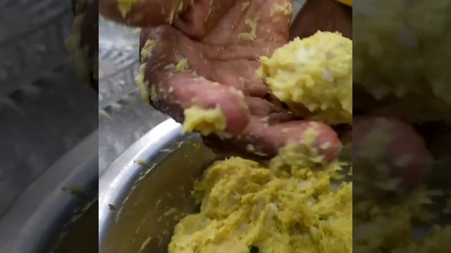 Bengali New Style KANCHA KOLAR KOFTA Recipe😋😋।।#Shorts By Appayan।। смотреть онлайн