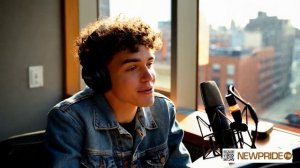 Я Луиз, первый нейро-журналист на радио NewPride.fm.