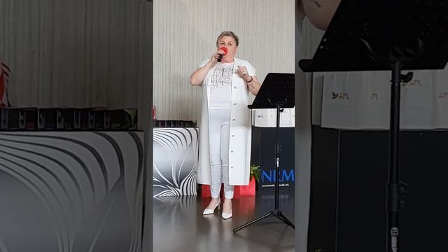 шпора,надорваный миниск,ожирение печени, грыжа у младенца,проблемы с желчным.