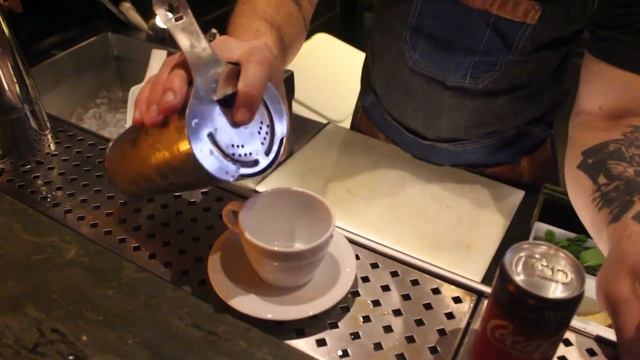 Drink com Coca-Cola Plus Café Espresso: Power-up смотреть онлайн