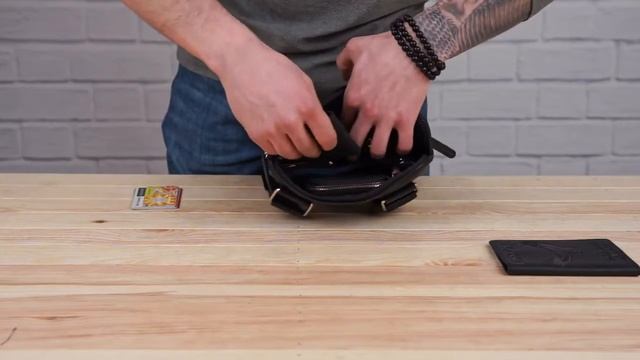 Обзор кожаной мужской сумки на плечо SHVIGEL 11090 черного цвета смотреть онлайн