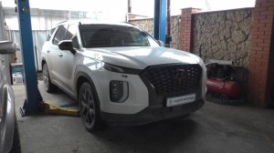 Замена задних тормозных колодок на Hyundai Palisade 3,5 Хендай Палисад 2022 года