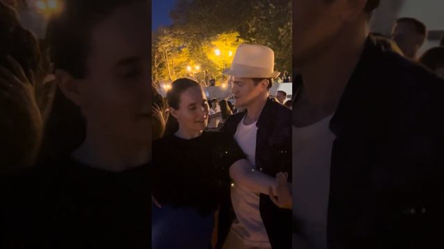 Open-Air Bachata in Moscow. Vadim Supsun & Anna Matveenkova. Mayinbito - Vida  #dance
