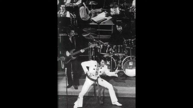 Elvis Presley - Johnny B Goode - Live in Las Vegas, 20 August 1970, Midnight Show смотреть онлайн