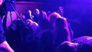 JMKE - Tulevik on tunni aja pärast (live)