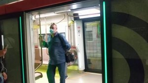 В метро убрали дубляж станций на английском.