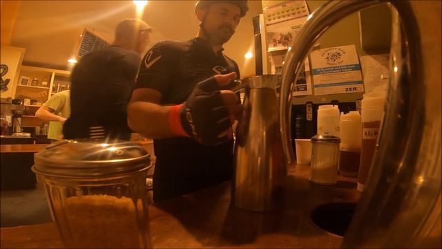 A coffee stop by the famous Bunbury's Coffee Shop - Piermont, New York смотреть онлайн