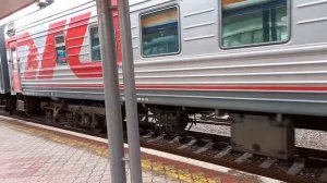 Отправление пассажирского поезда "Таврия" с вокзала Симферополь и прибытие элесктрички ЭД4М КЖД 202