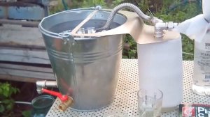 Самогонный аппарат для дачи и похода из ведра и банки. Гоним во дворе.