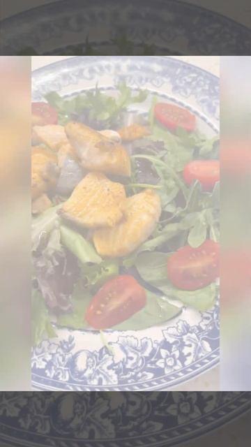 How to make a light salad? #easysaladrecipe #easyfishrecipe #easysaladrecipes #easysalad #salad смотреть онлайн