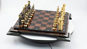 Шахматы из бронзы на доске из обсидиана "Римские" 400*400мм Арт: 1459010