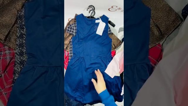 Платья ,юбки 6/1/12 вес 4,55 кг цена 19,5 евро за кг смотреть онлайн