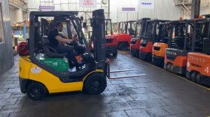 Вилочный автопогрузчик Komatsu FG15T-20