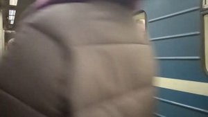 Поезд метро 81-540.2/541.2 Пришелец 10406-10407 на станции Сибирская