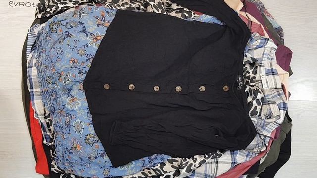 X7 05160 Ladies Blouses Premium (Женские блузки премиум )№5 11,75 кг 6,80€ за кг 94 ед смотреть онлайн