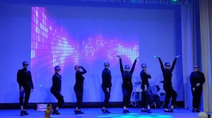 Поздравление с 8 марта_современный танец от мам_2 йота класса_Академлицей_2024