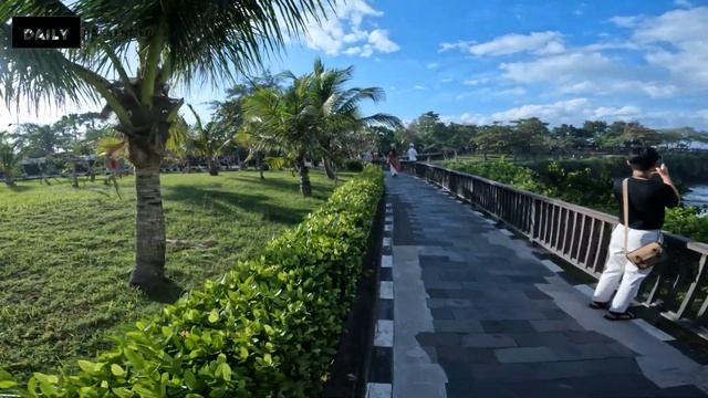 4K Walking Tour of Tanah Lot Temple | Indonesia Tourist Places | Hindu Temple in Bali