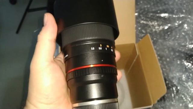 Unboxing the Samyang 135mm F2 Manual Focus Lens For Sony