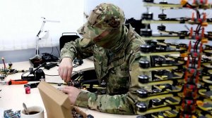 Российским бойцам активно помогают изобретатели, которые создают новые дроны