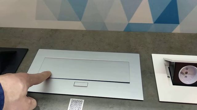 Мережевий блок розеток для влаштування в стіл GTV