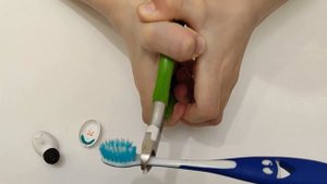 Робот-жук и робот-художник своими руками. Детские изобретения.