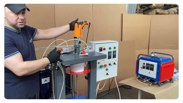 Оборудование для дозации и качественного перемешивания компонентов пенополиуретана PPUSHKA Smart смотреть онлайн