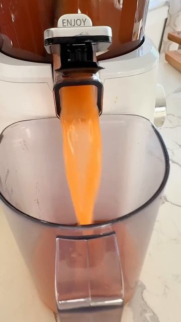 Immune Boosting Cranberry Juice! Anti-inflammatory drink #juicer #juicing #immuneboost смотреть онлайн