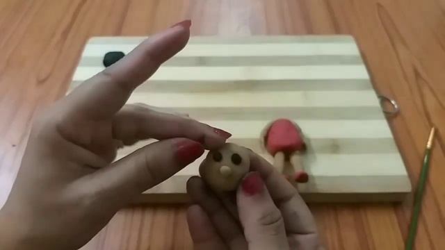 Fondant Girl Cake Topper Tutorial. 1 ingredient Cookie Fondant. बिस्किट से बनाए केक सजाने का फोंडां